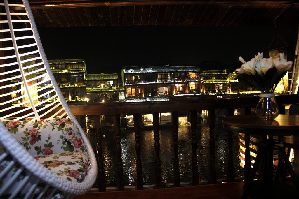 Fenghuang 1St Apartment Exteriör bild