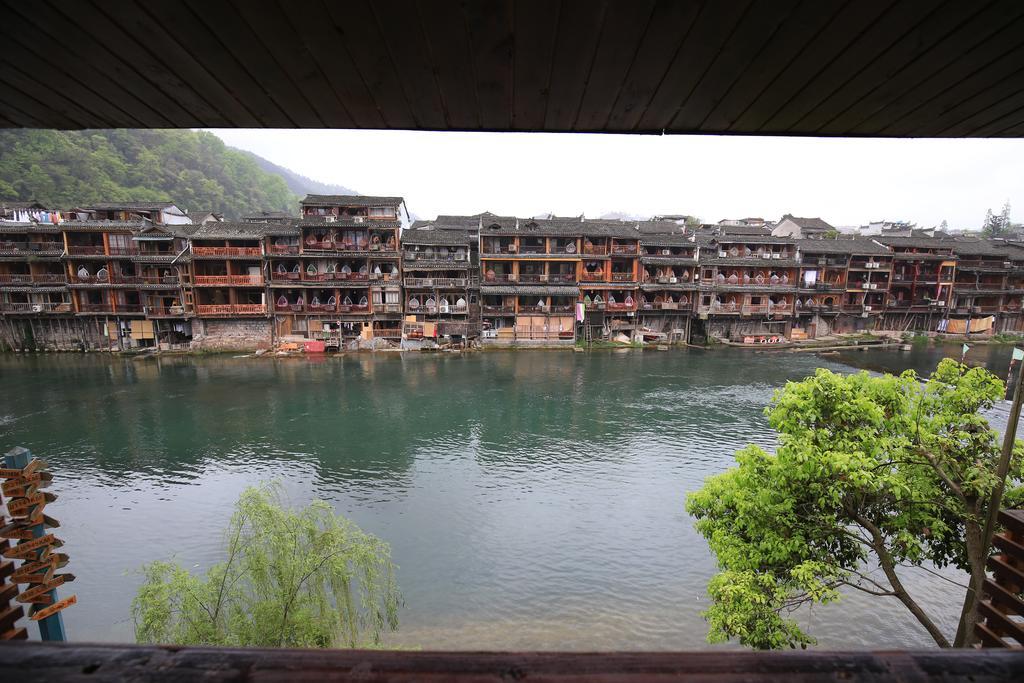 Fenghuang 1St Apartment Exteriör bild