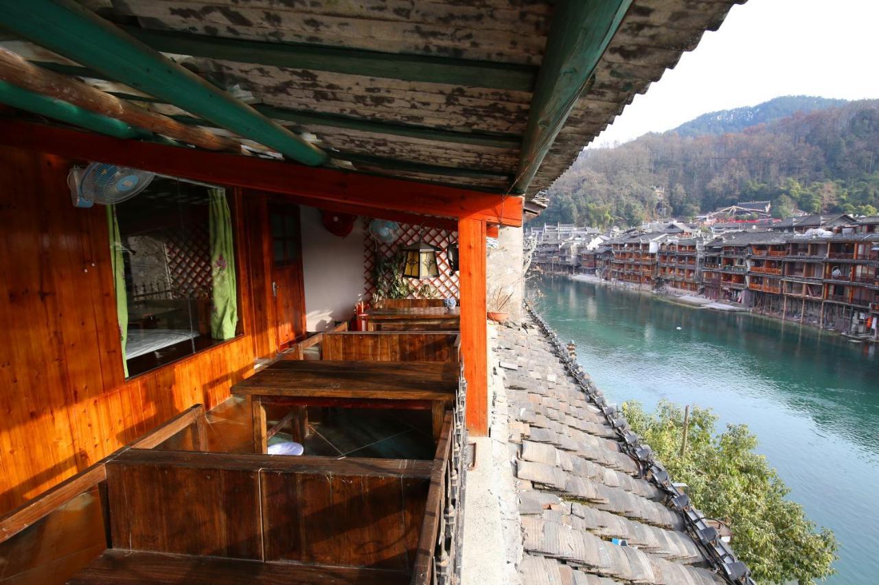 Fenghuang 1St Apartment Exteriör bild